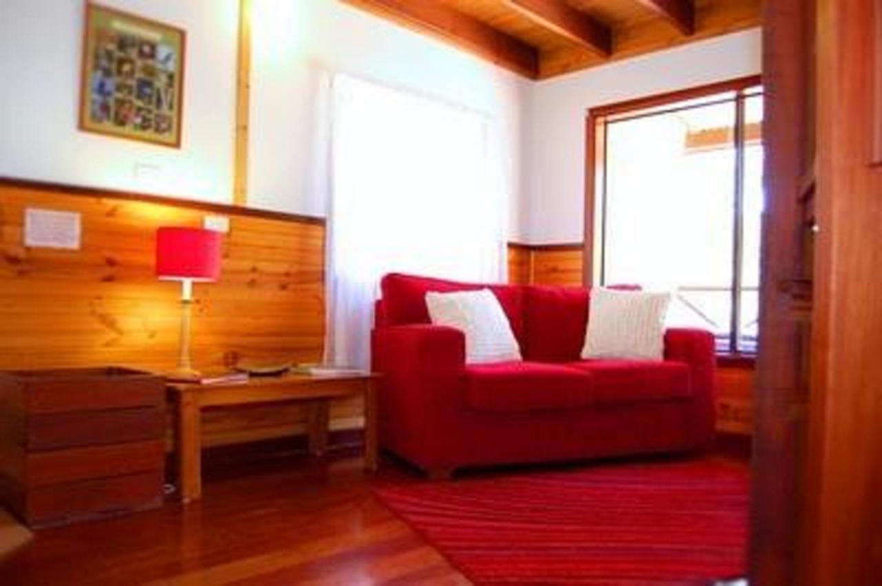 Beyonderup Falls Adult Retreat Нанъп Стая снимка
